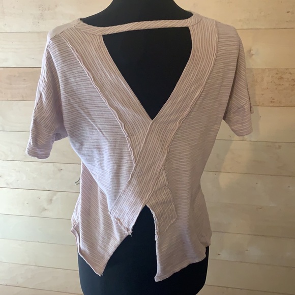 Karlie Pink Striped Open Back Top Medium - Picture 2 of 3